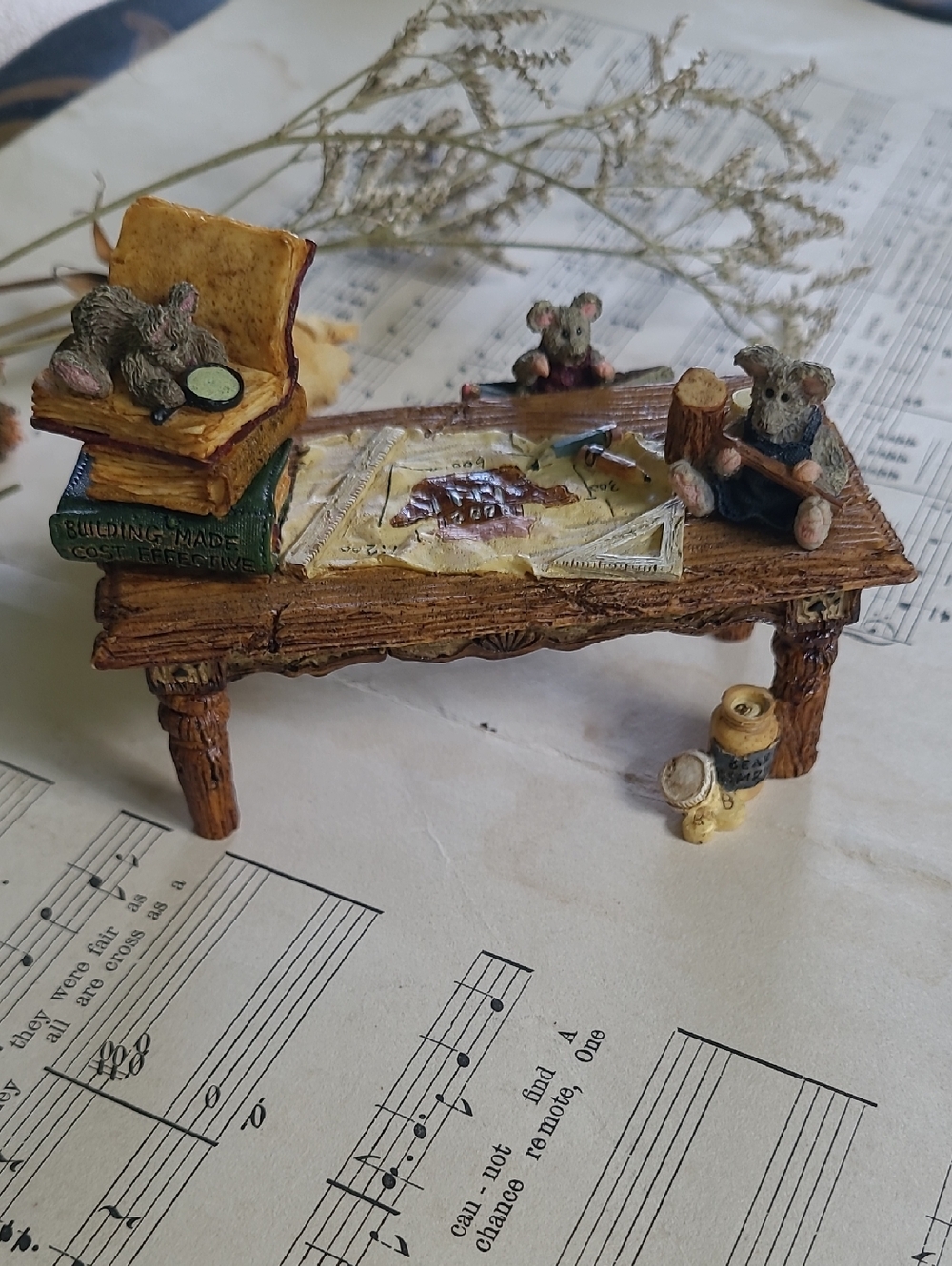 Vintage 1998 Boyds Bears Genius At Work Table Ark Builder Desk Signed 8E/5634